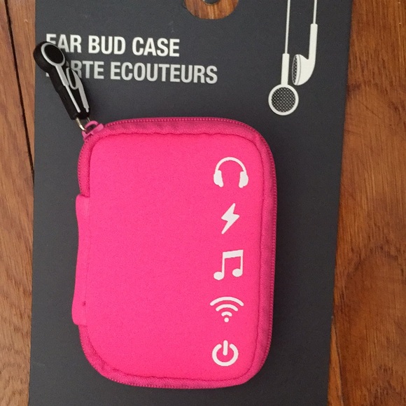Ear phone case.  NWT - Picture 3 of 4